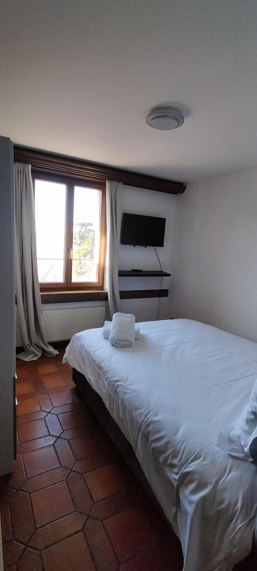Aparthotel Castle View Veytaux Esterno foto